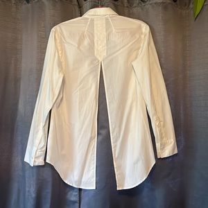 Brand New White Button Up Shirt with Open Back Slit Detail Urban Outfitters sz M